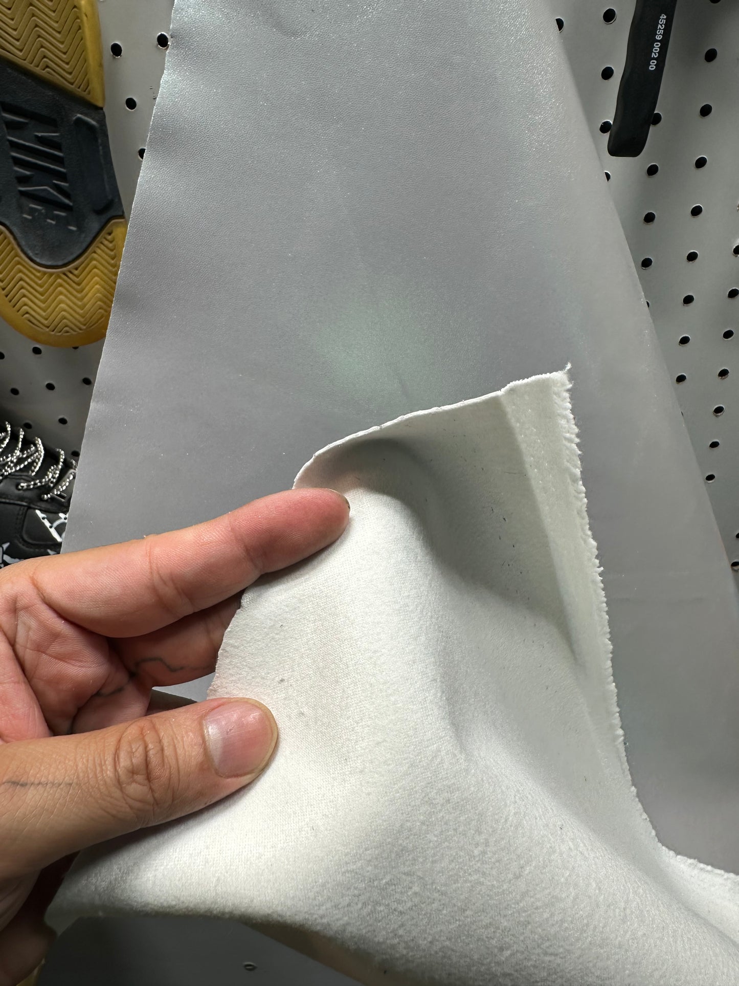 Leather - Metalic Smooth Silver Pearlescent PU