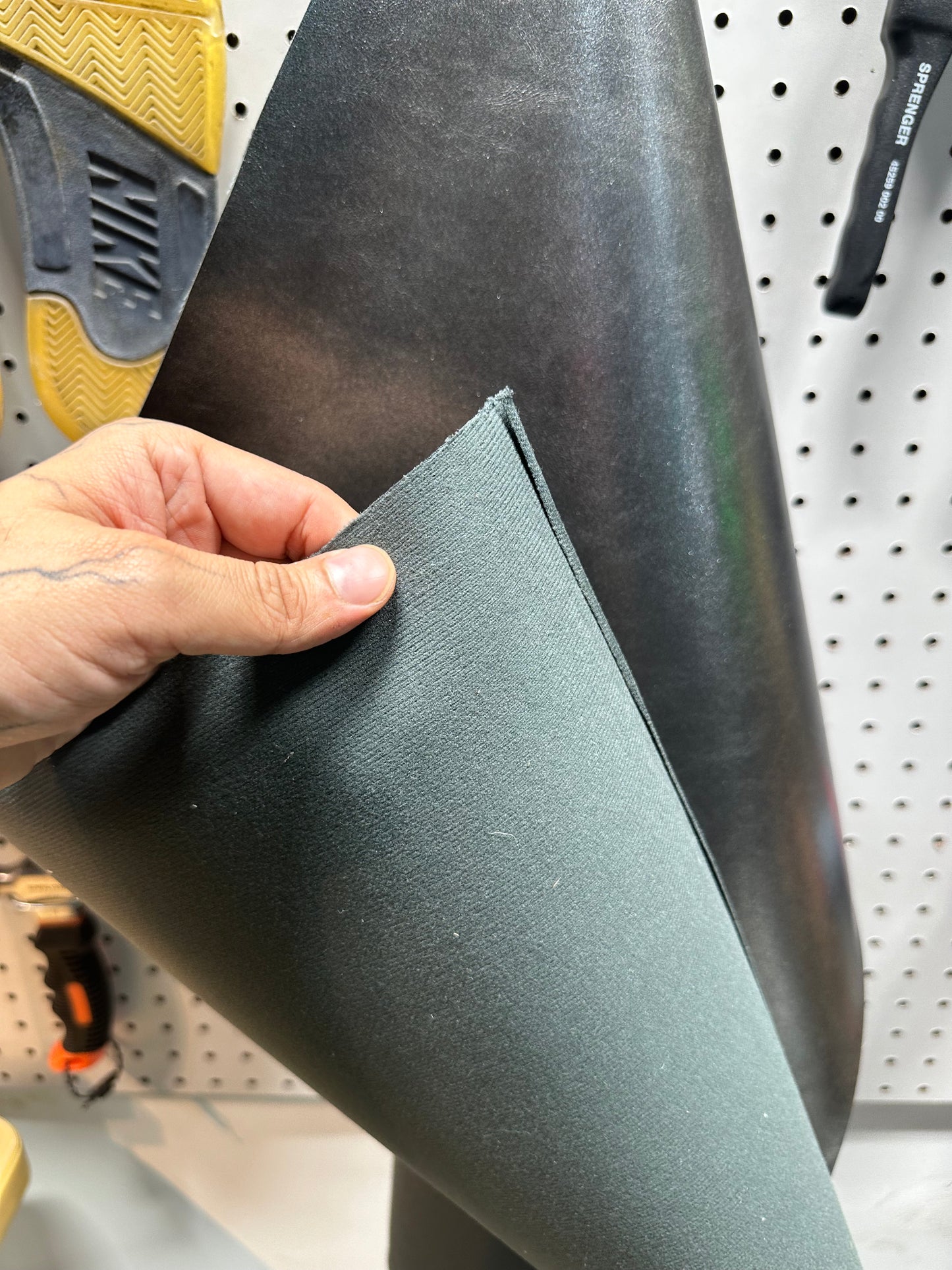 Leather - Metalic Smooth Black/Dark Grey PU