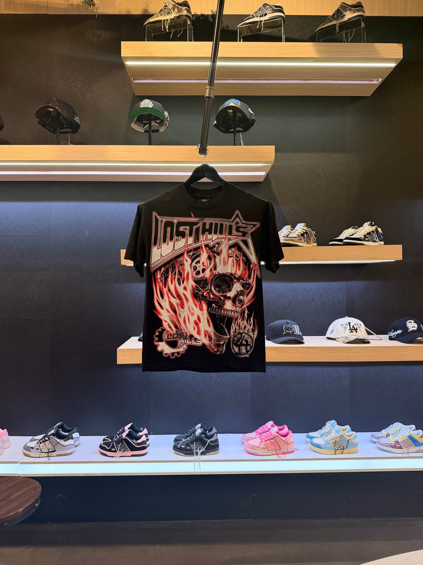 Lost hills red Graphic Tee