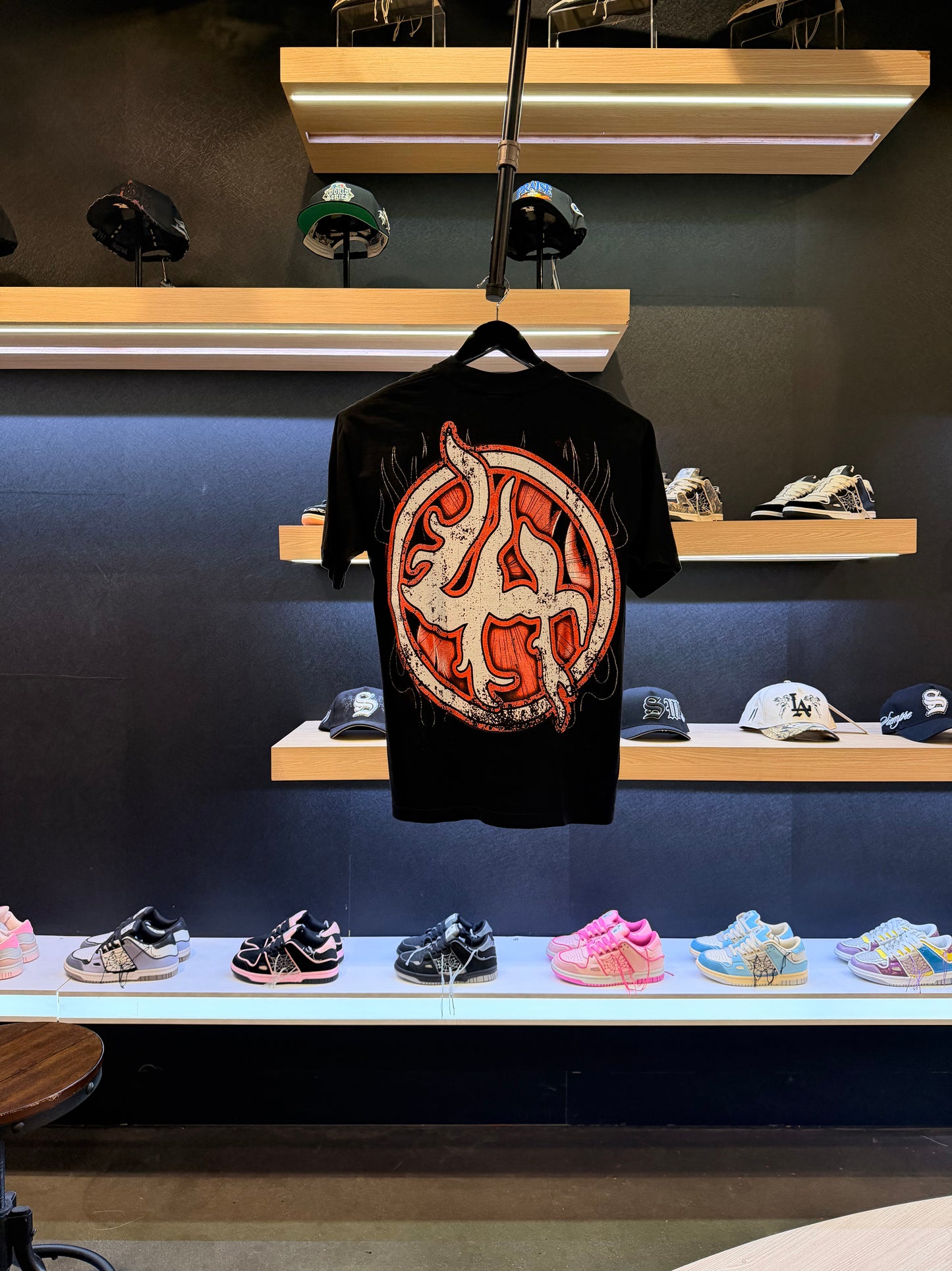 Lost hills Middle finger Tee