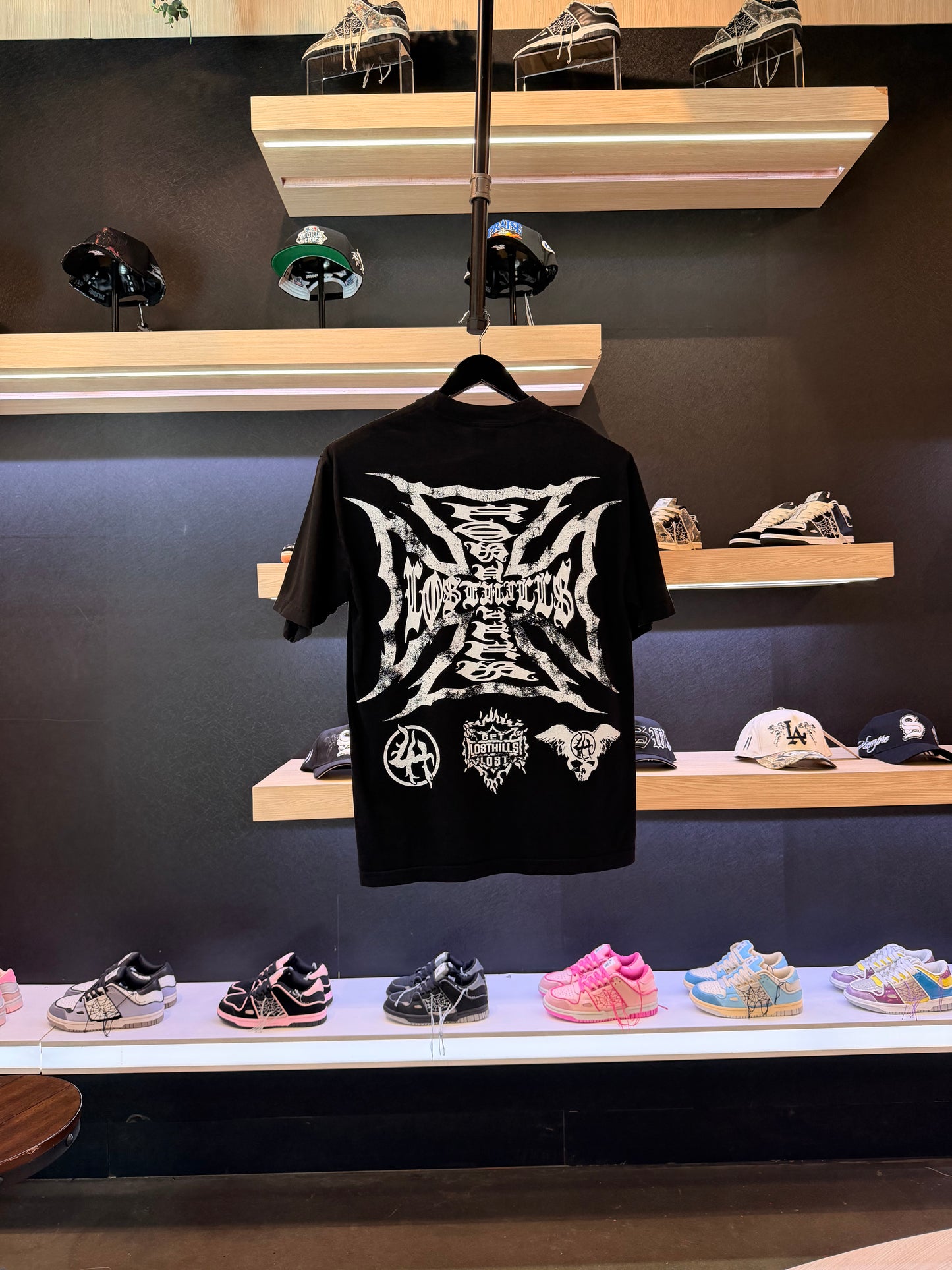 Lost hills skull wings Tee