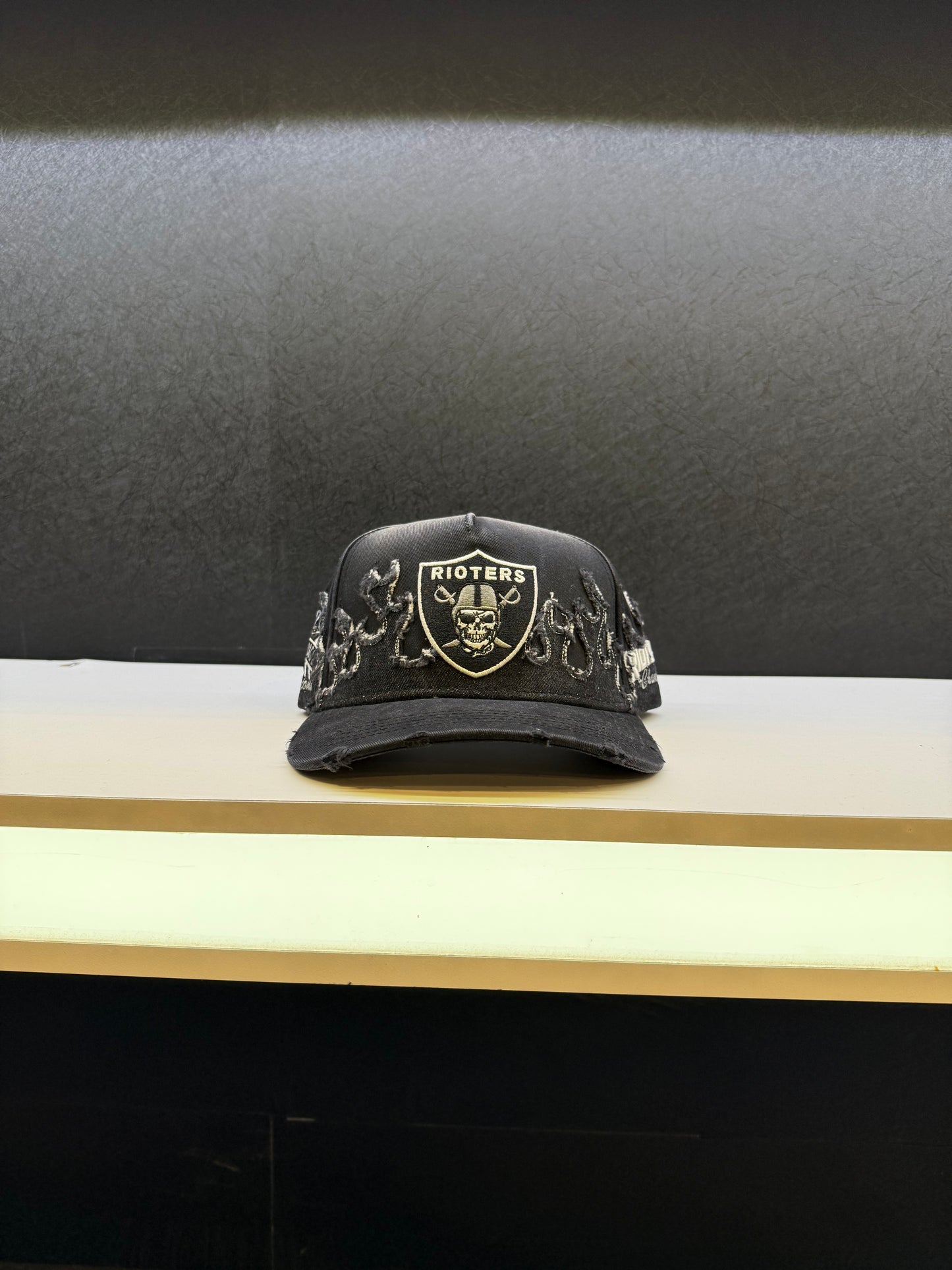 Wknd Riot Black hat