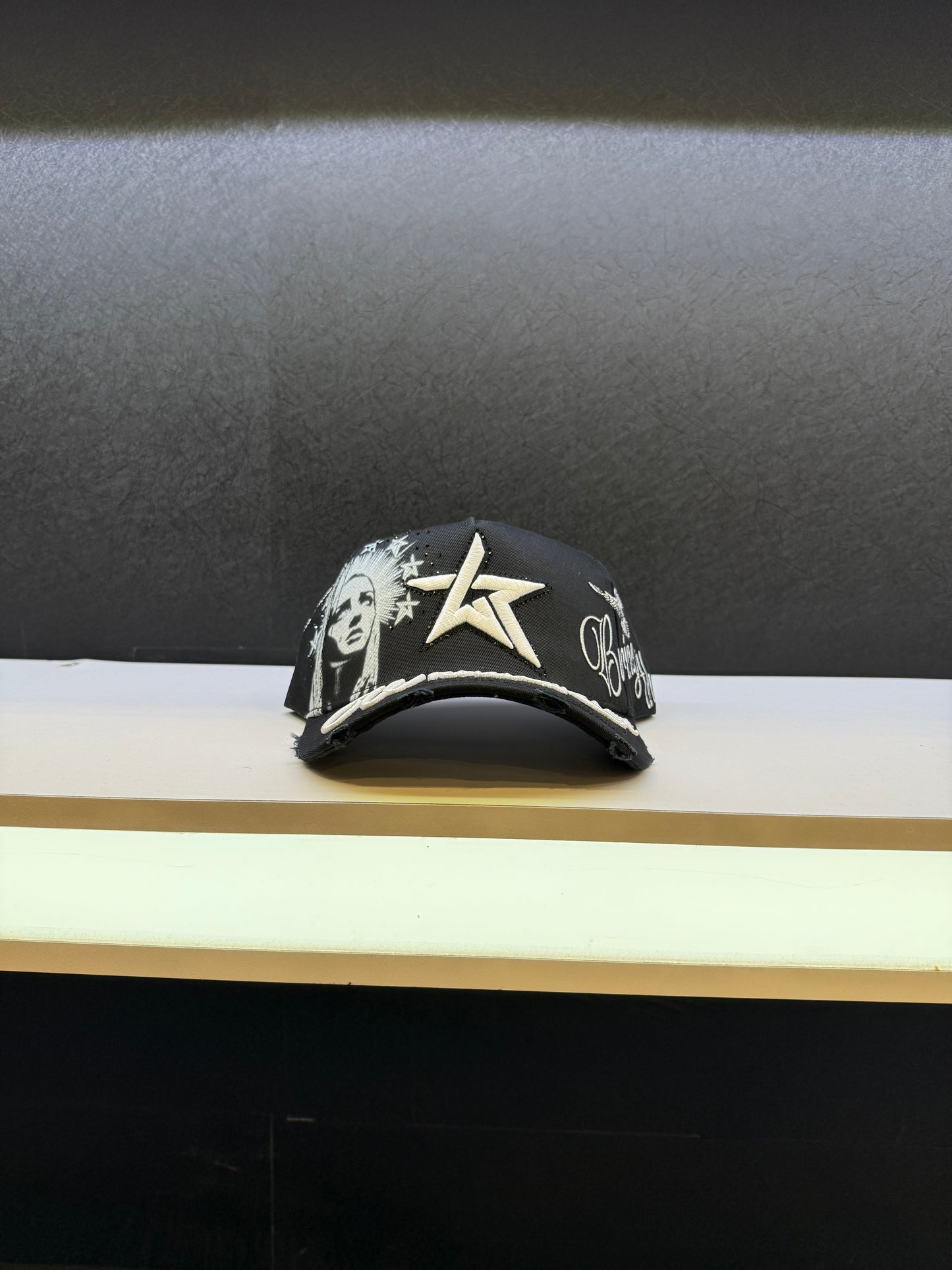 Wknd Riot Black star hat